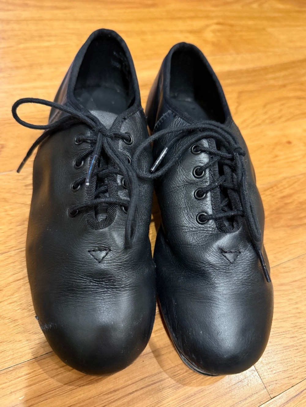 Clogging shoes